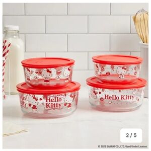 This Pyrex Glass Hello Kity Decorated Food Storage Set-8piece